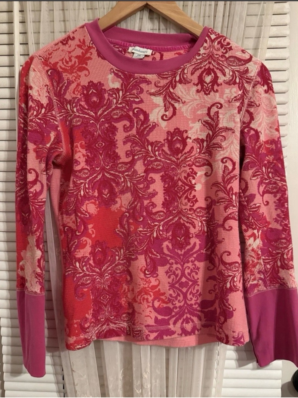Sundance Women's Pink Patterned Long-Sleeve Thermal Top